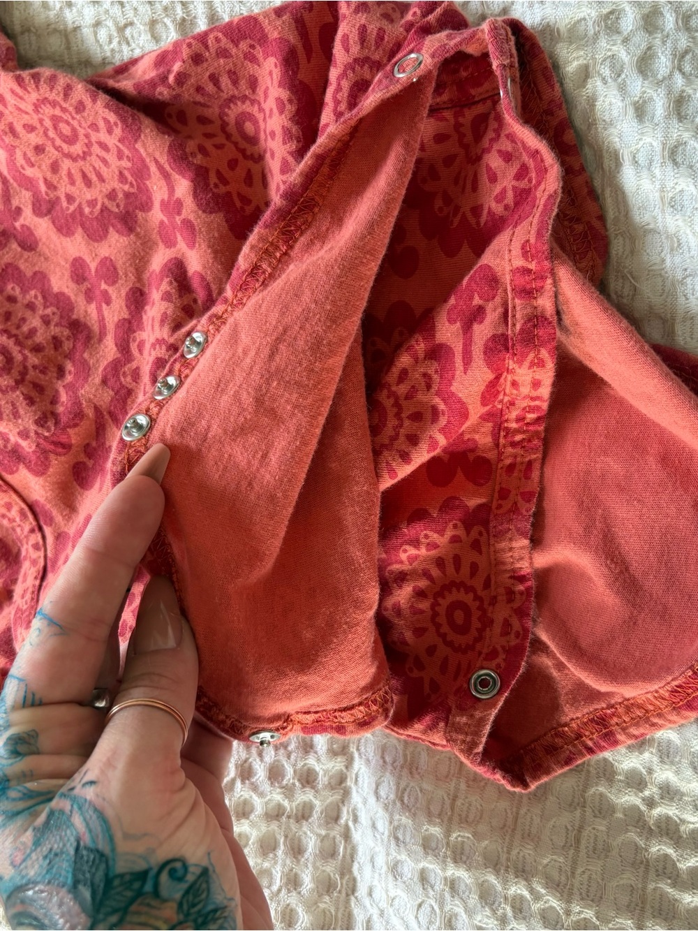 Kate Quinn Baby Unisex Bohemian Print Rusty Orange Long Slv Bodysuit Size 6-12m - Picture 10 of 10